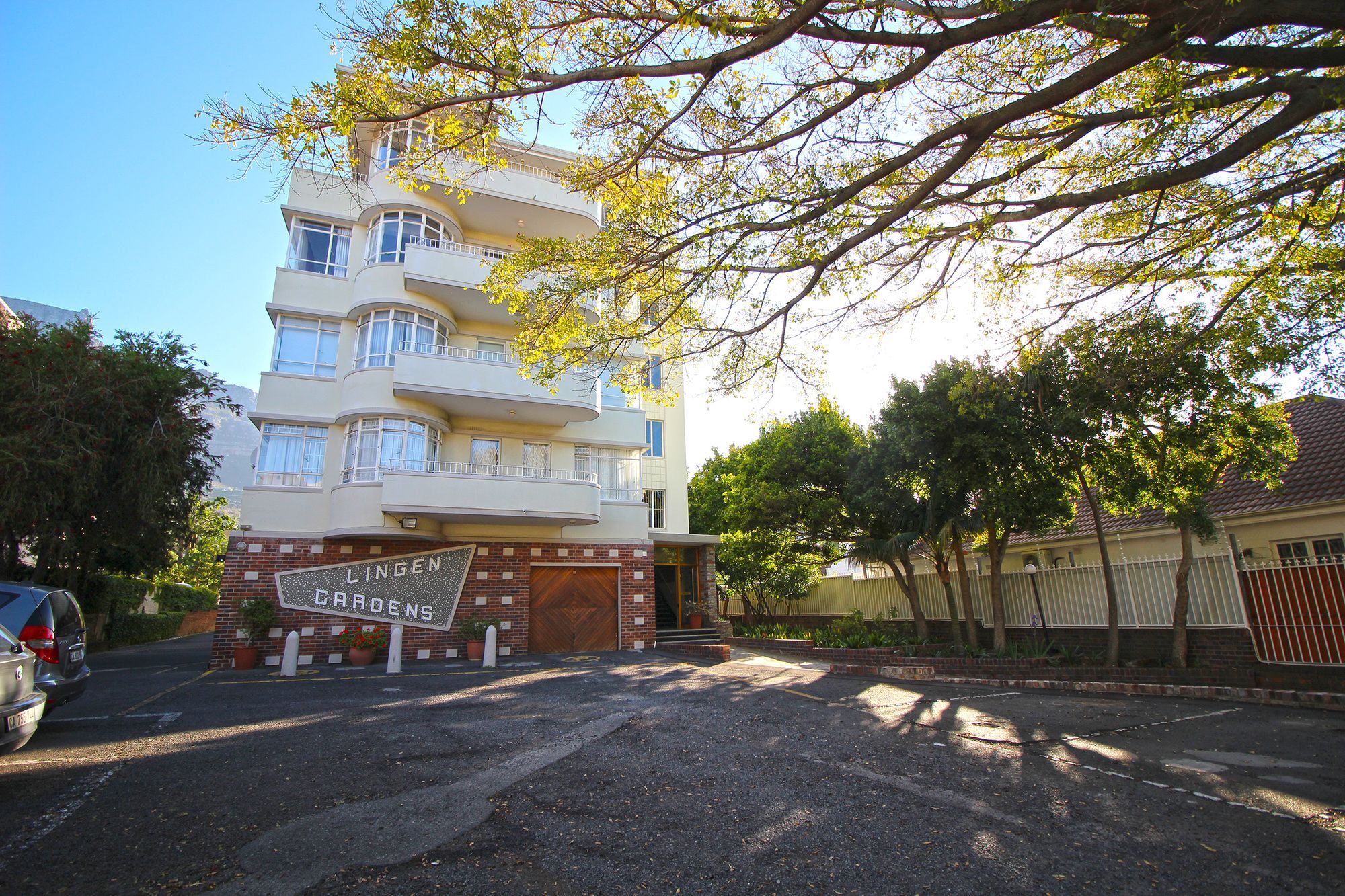 Lingen Gardens 402